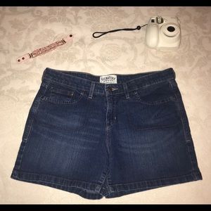 Levi jean shorts size 12